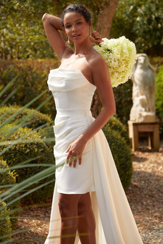 Winnie with overskirt